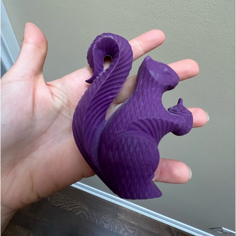 JONATHAN ADLER Giant Purple Squirrel Eraser - Picture 3 of 10